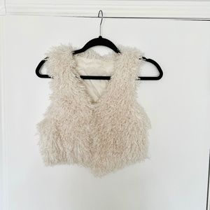 Vintage white cropped fuzzy cozy vest